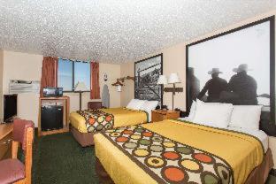 Super 8 By Wyndham Casper West By The River Номер фото